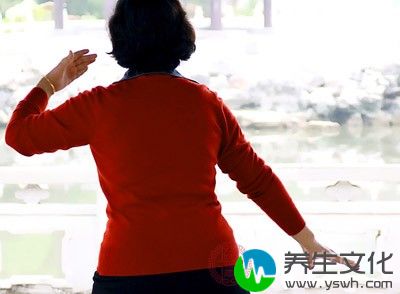 平时要坚持适当的运动，保健操、太极拳