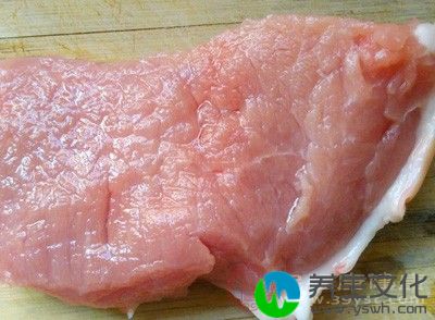 每次用夏枯草10克、猪瘦肉50至100克