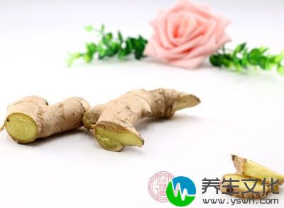 姜丝25克，萝卜50克切片，加水500毫升