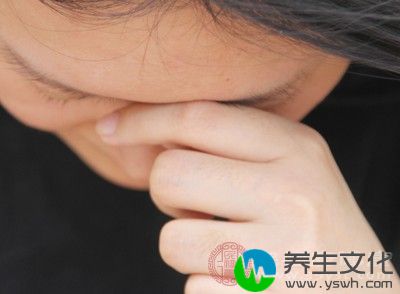 手术后避免揉眼睛、碰撞眼睛