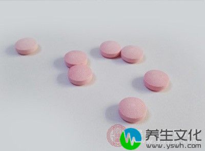 吃降压药注意从小剂量开始服用,不要随意加大剂量