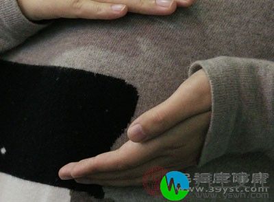 女性在哺乳期间要掌握正确的哺乳方法