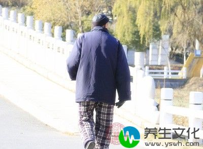 平均血压水平和患病率也越高