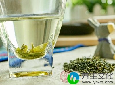 绿茶中茶碱具有利尿作用