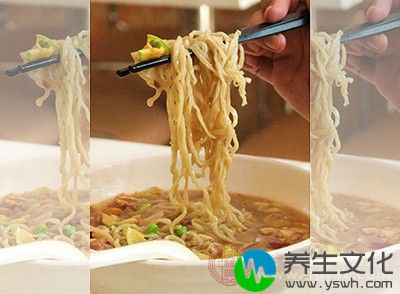 由胃不适引起的肚子疼，可以用面条、面头等面食作为主食