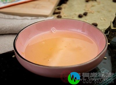 番鸡叶5~10克，鸡蛋1个，菠菜少许