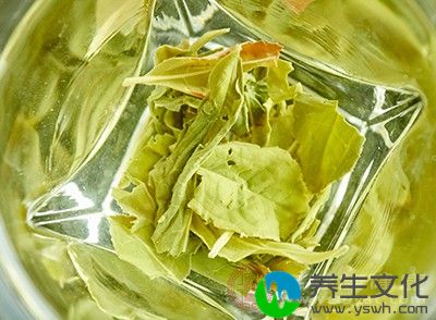 去除闭口性粉刺还可以多用茶水洗脸