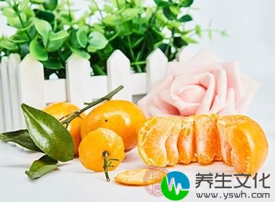 橘子不能和什么一起吃