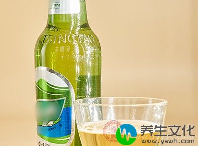 持续过量饮酒时造成酒精肝的罪魁祸首