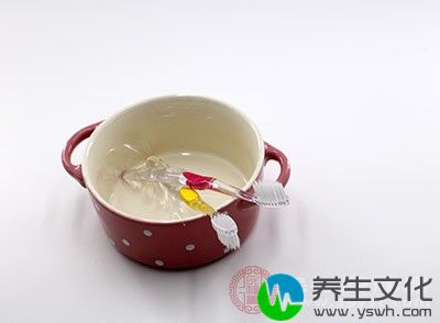 共用其他医疗器械或生活用具(如与感染者共用牙刷