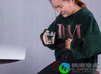 如果你感到胃特别胀