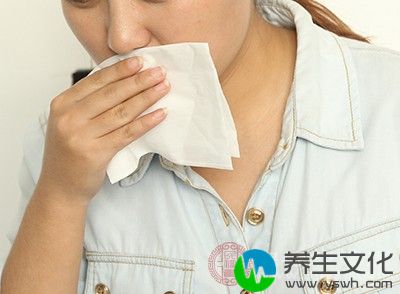 感冒明显的症状是咳嗽、发烧、嗓子疼