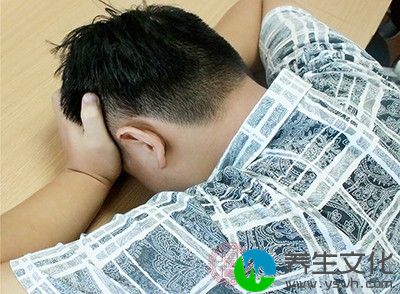 有时候白天看到对自己有性刺激的事物、电视节目、电影或是书画