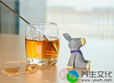 蜂蜜中的营养元素非常丰富