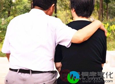 老年人缺钙还会导致食欲不振、腰酸背痛