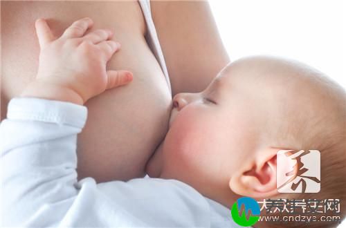 哺乳期为什么反复堵奶